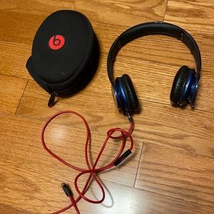 Beats solo he wired headphones